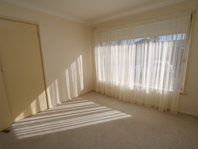 60 Mimosa Drive, Mount Austin NSW 2650