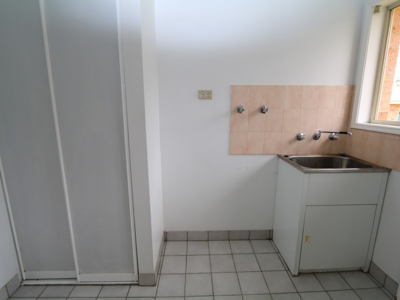 4/1 Juniper Place, Forest Hill NSW 2651