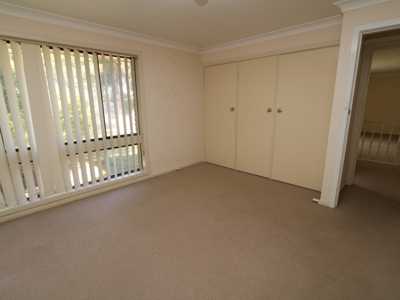 5 Coyne Street, Mount Austin NSW 2650