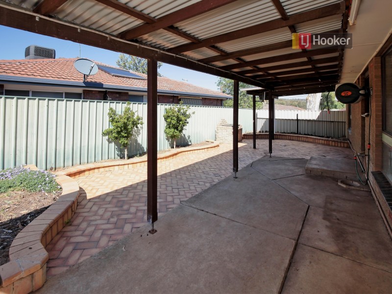 1 Kerr Street, Ashmont NSW 2650