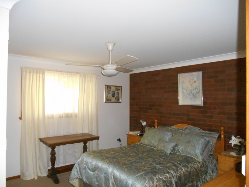 2/22 Inglis Street, Lake Albert NSW 2650