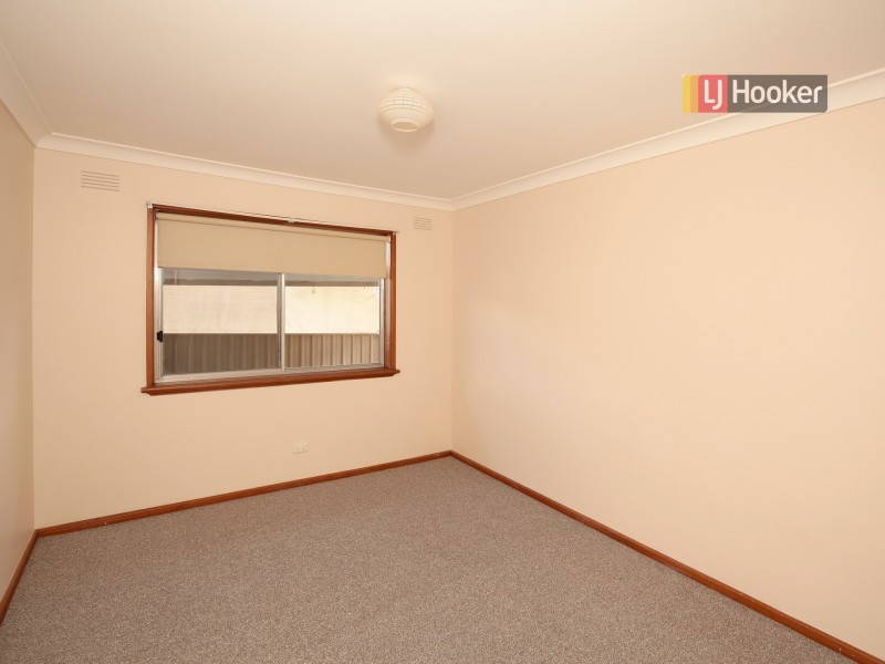 109 Raye Street, Tolland NSW 2650