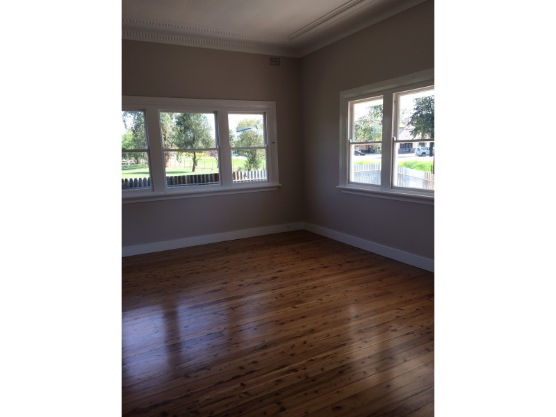 3 Hampden Avenue, Wagga Wagga NSW 2650