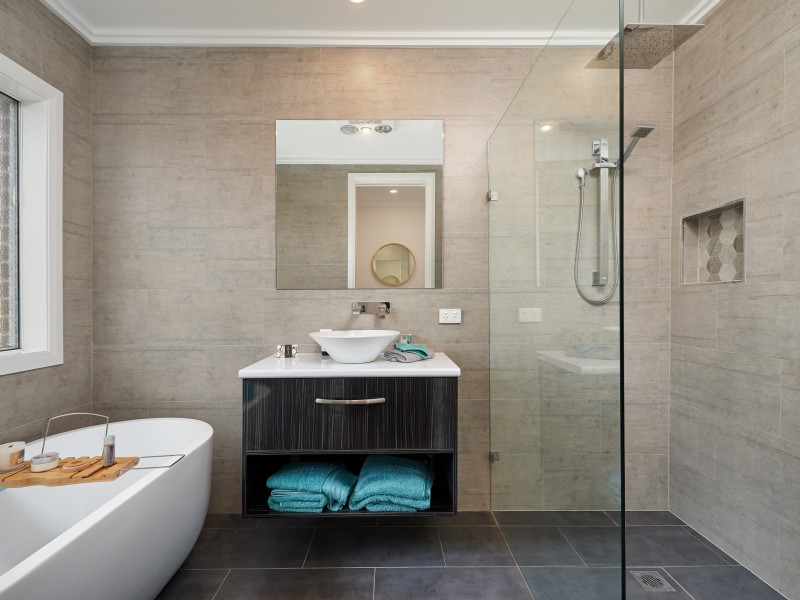 2 Paradise Drive, Gobbagombalin NSW 2650