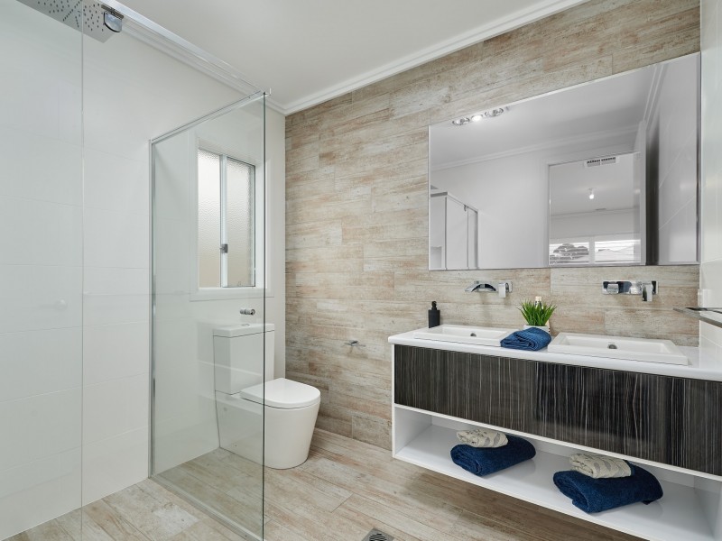 2 Paradise Drive, Gobbagombalin NSW 2650