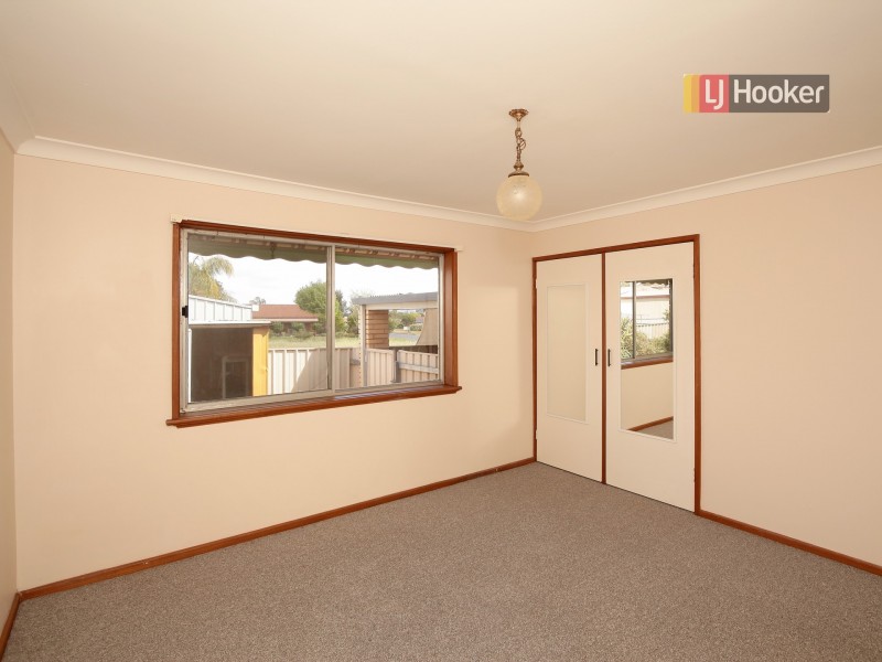 109 Raye Street, Tolland NSW 2650