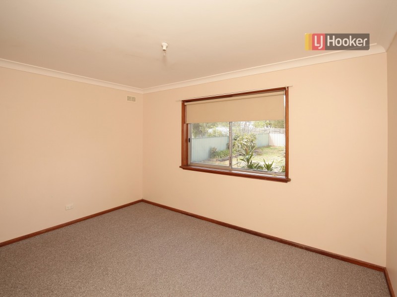 109 Raye Street, Tolland NSW 2650
