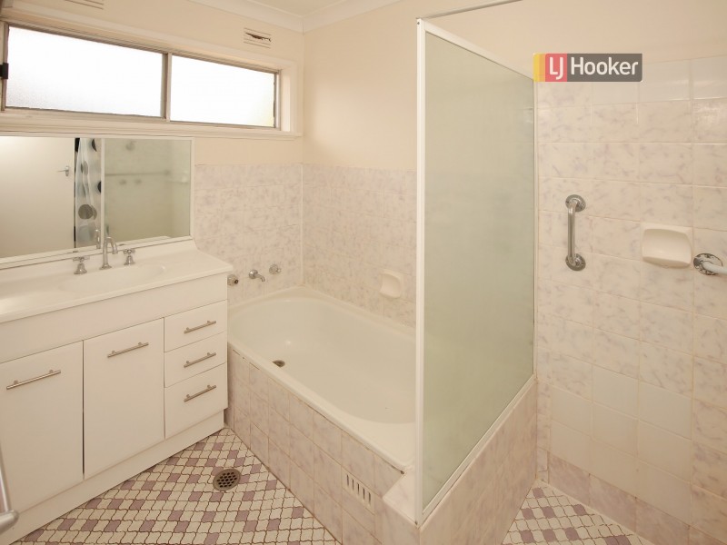 109 Raye Street, Tolland NSW 2650