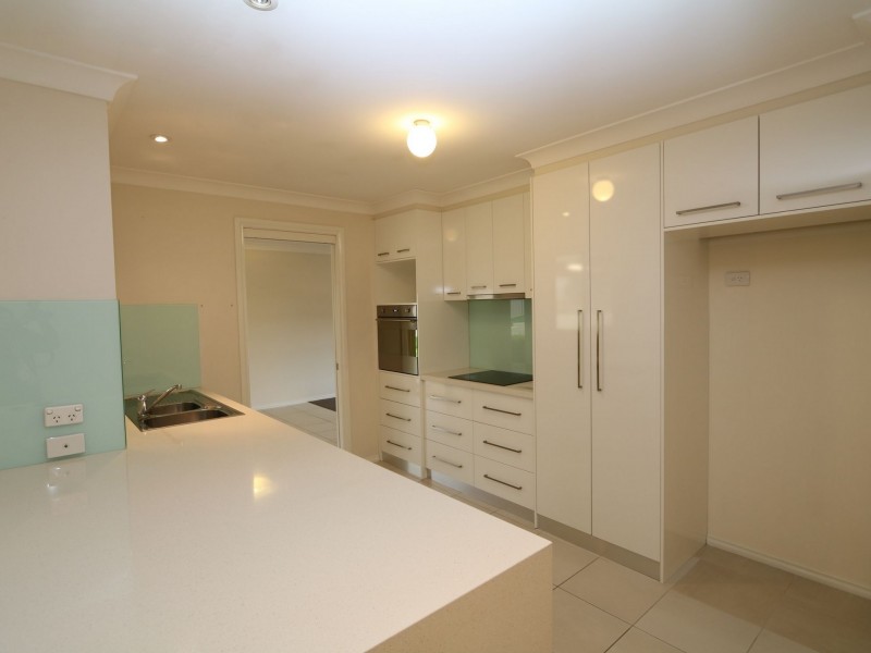 8 Fletcher Place, Kooringal NSW 2650