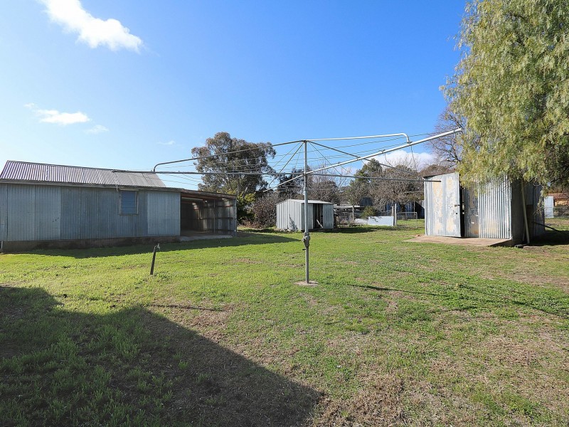 13 Sydney Street, Tarcutta NSW 2652