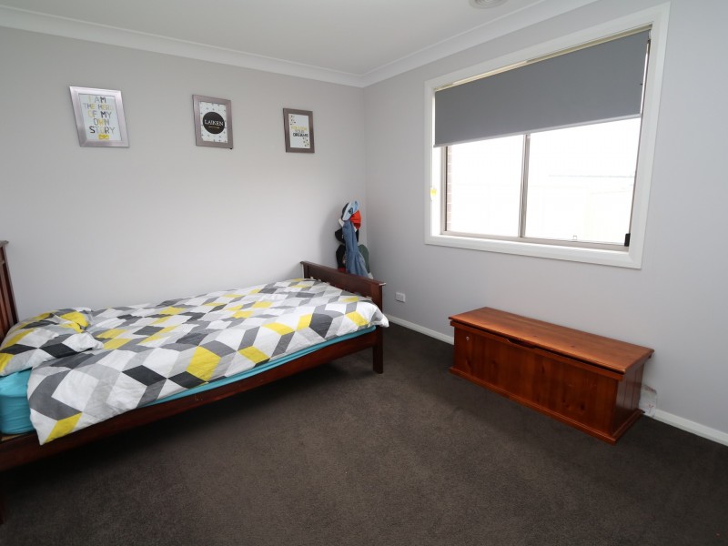 9 Morris Crescent, Gobbagombalin NSW 2650