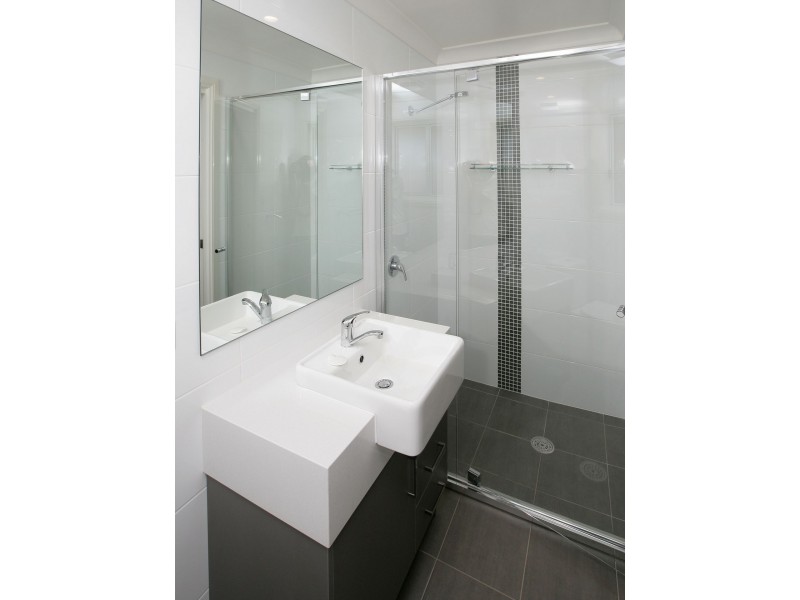 2/4 Apprentice Avenue, Flowerdale NSW 2650