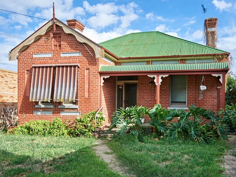33 Kincaid Street, Wagga Wagga NSW 2650 LJ Hooker Wagga Wagga Sold