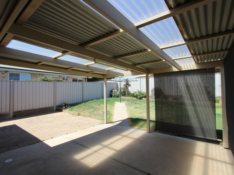 2 Kolor Place, Bourkelands NSW 2650