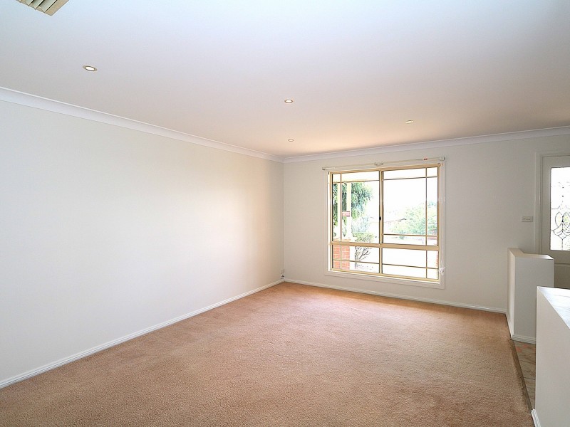 3 Nathan Place, Kooringal NSW 2650