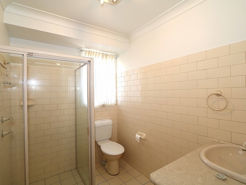 3 Nathan Place, Kooringal NSW 2650