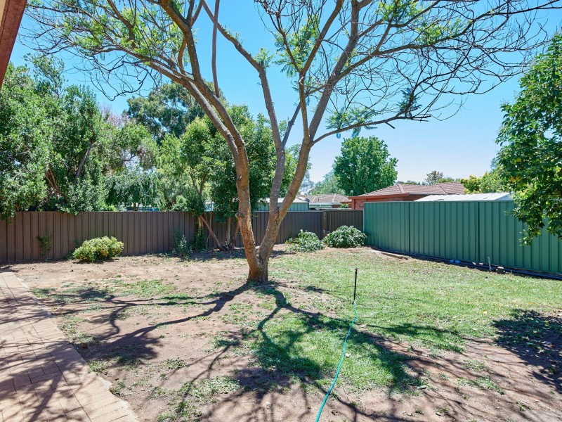 70 Jasmin Crescent, Lake Albert NSW 2650