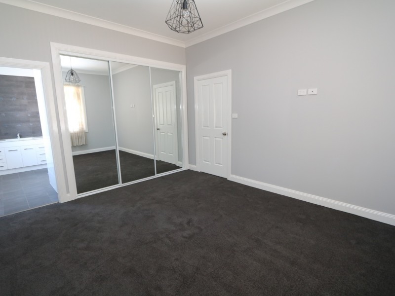 120 Docker Street, Wagga Wagga NSW 2650