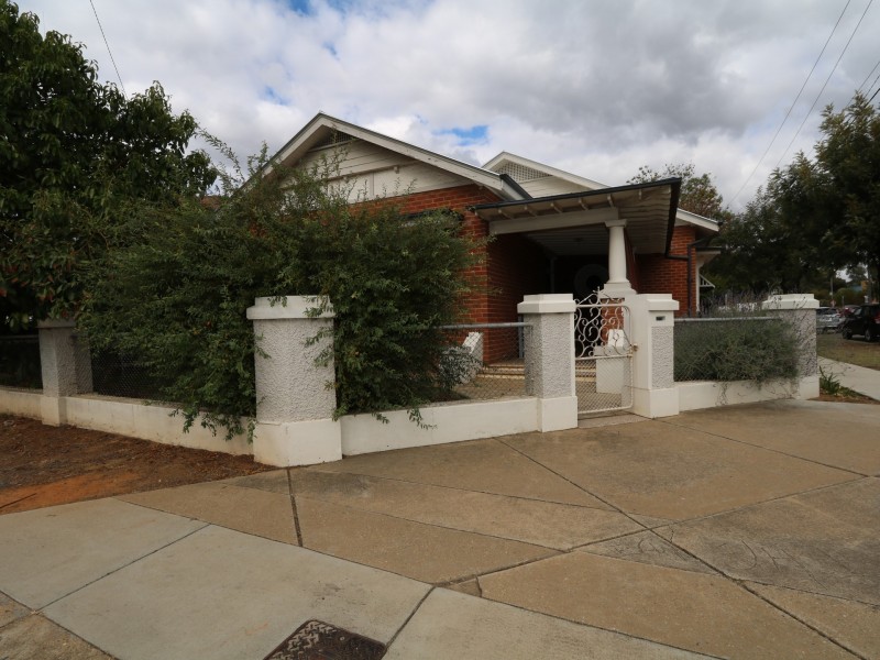 170 Edward Street, Wagga Wagga NSW 2650