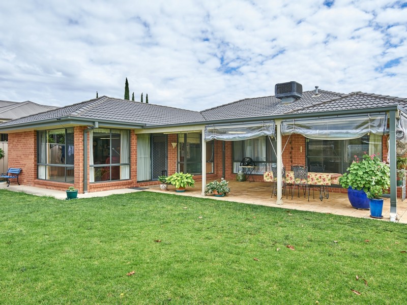 23 Stirling Boulevard, Tatton NSW 2650