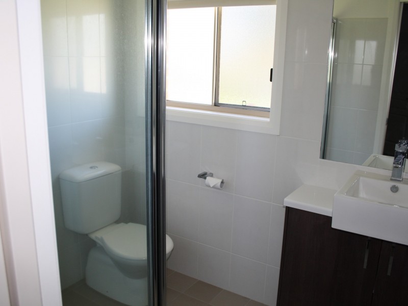 27 Wellington Parade, Tatton NSW 2650