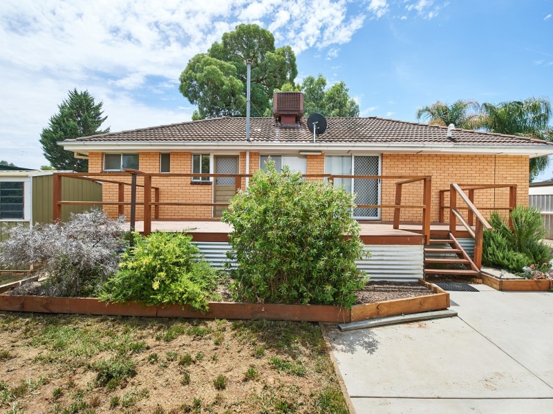 37 Cutler Avenue, Kooringal NSW 2650