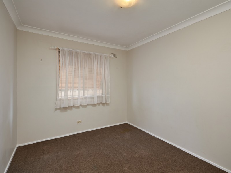 37 Cutler Avenue, Kooringal NSW 2650