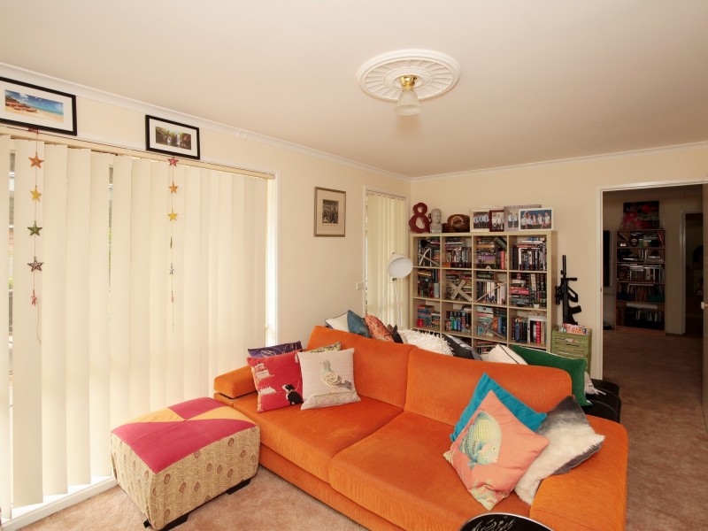 4 Cypress Street, Forest Hill NSW 2651