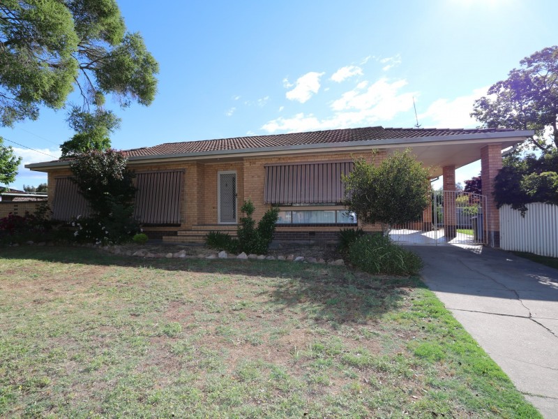 14 Vestey Street, Wagga Wagga NSW 2650
