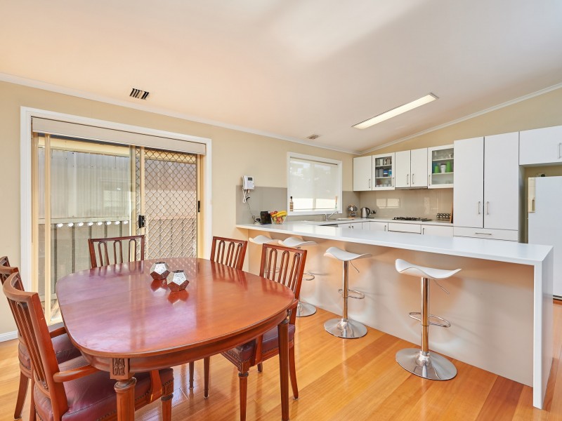 2 Chambers Place, Wagga Wagga NSW 2650