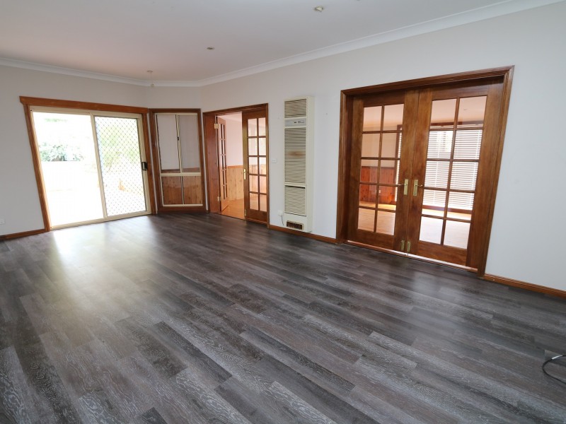 2 Shiralee Place, Estella NSW 2650
