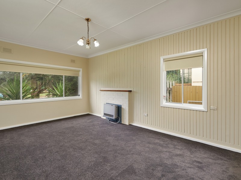 16 Mount Street, Kooringal NSW 2650