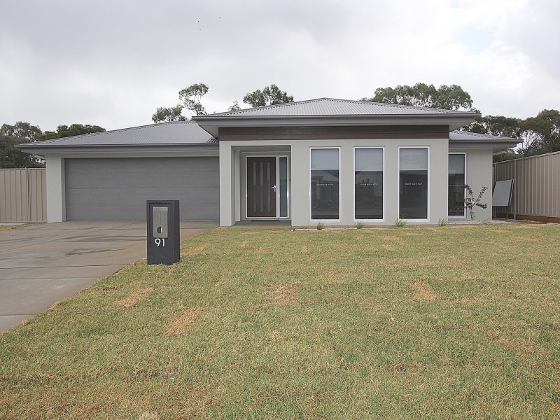 91 Messenger Avenue, Boorooma NSW 2650
