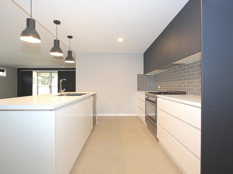 91 Messenger Avenue, Boorooma NSW 2650