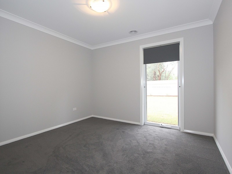91 Messenger Avenue, Boorooma NSW 2650