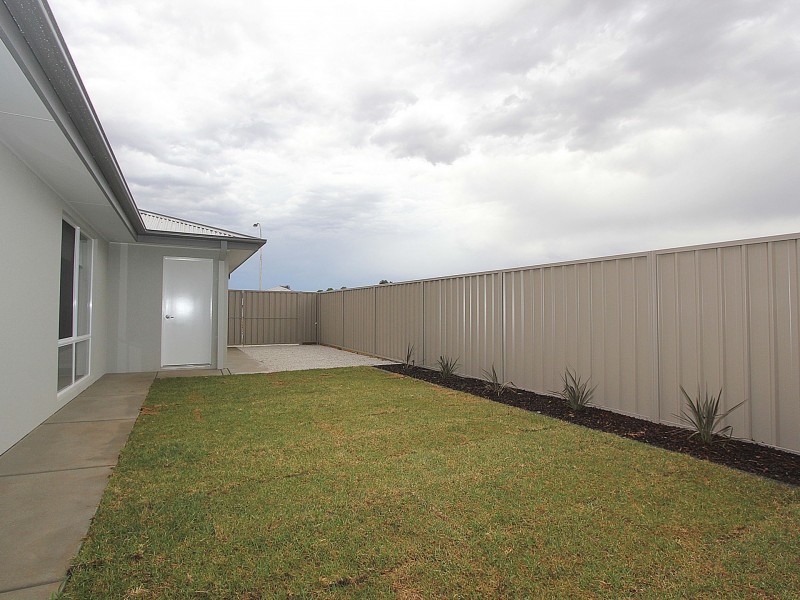 91 Messenger Avenue, Boorooma NSW 2650