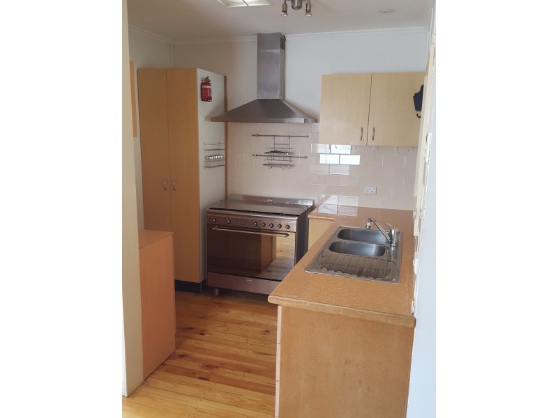 32 Gilmore Street, Mount Austin NSW 2650