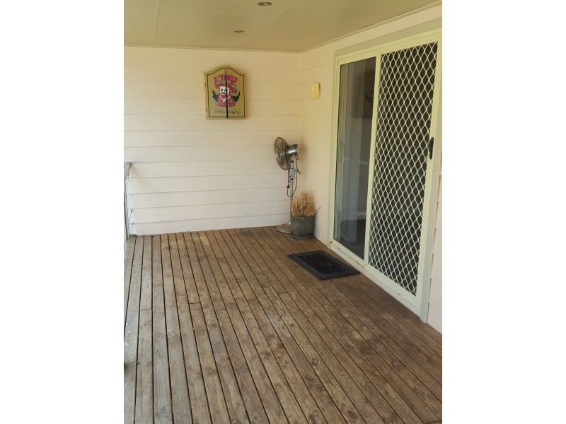 32 Gilmore Street, Mount Austin NSW 2650