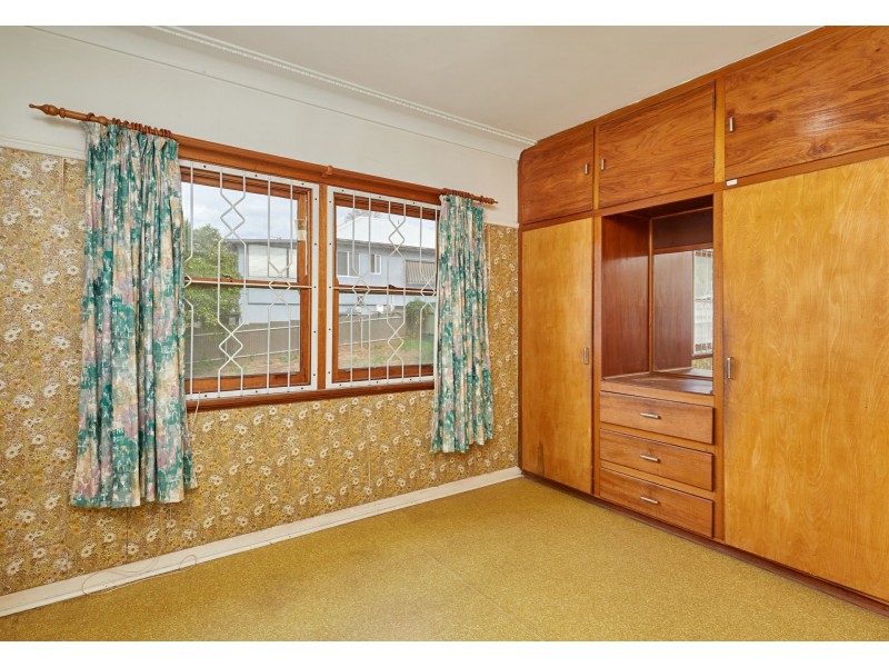 10 Blamey Street, Turvey Park NSW 2650