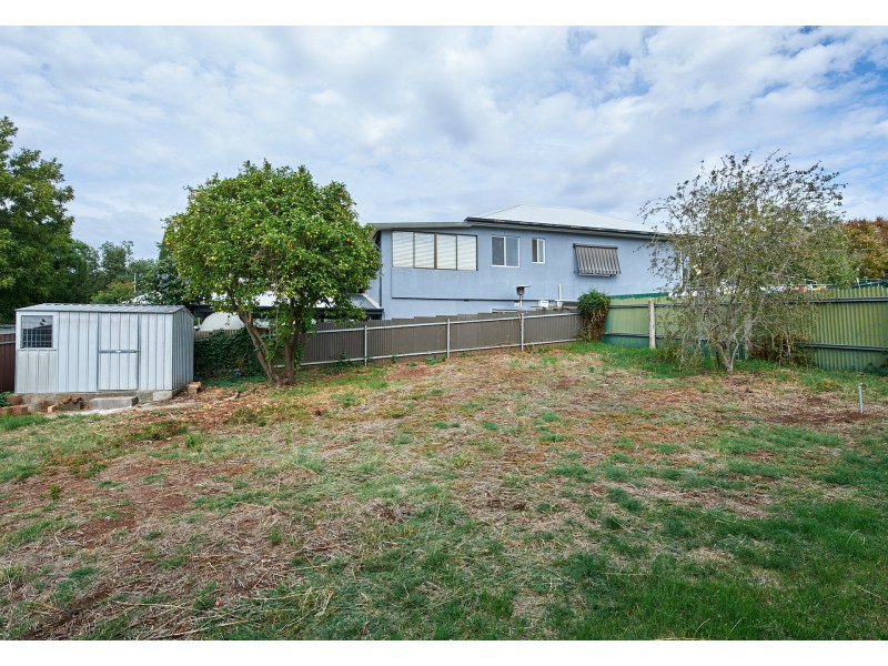 10 Blamey Street, Turvey Park NSW 2650