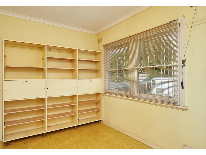 10 Blamey Street, Turvey Park NSW 2650