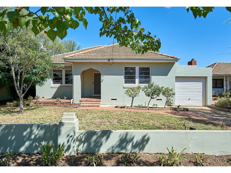 52 Meurant Avenue, Wagga Wagga NSW 2650