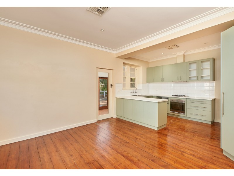 52 Meurant Avenue, Wagga Wagga NSW 2650