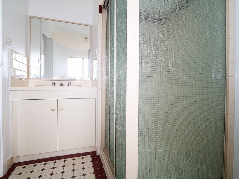 39 Bamarook Crescent, Glenfield Park NSW 2650