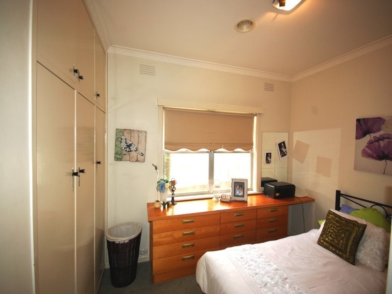 86 Grove Street, Kooringal NSW 2650