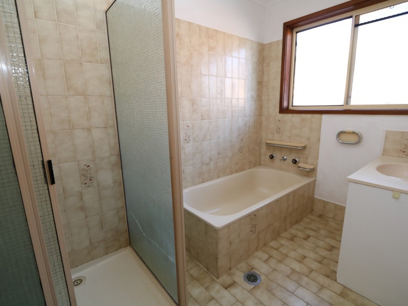 20 Wiradjuri Crescent, Wagga Wagga NSW 2650