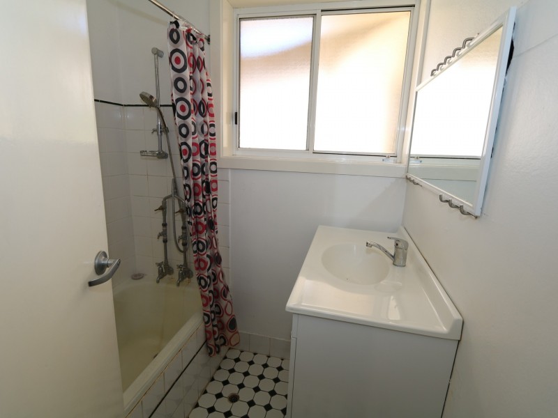 62 Blamey Street, Turvey Park NSW 2650