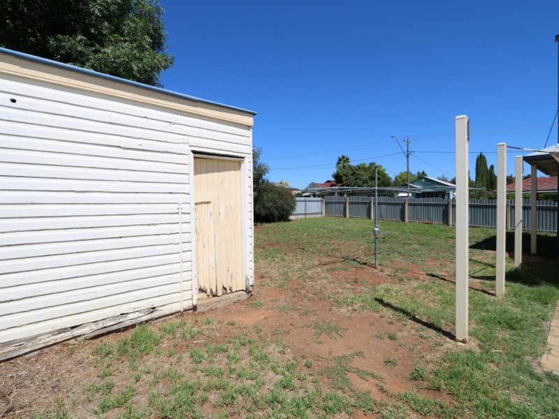 62 Blamey Street, Turvey Park NSW 2650