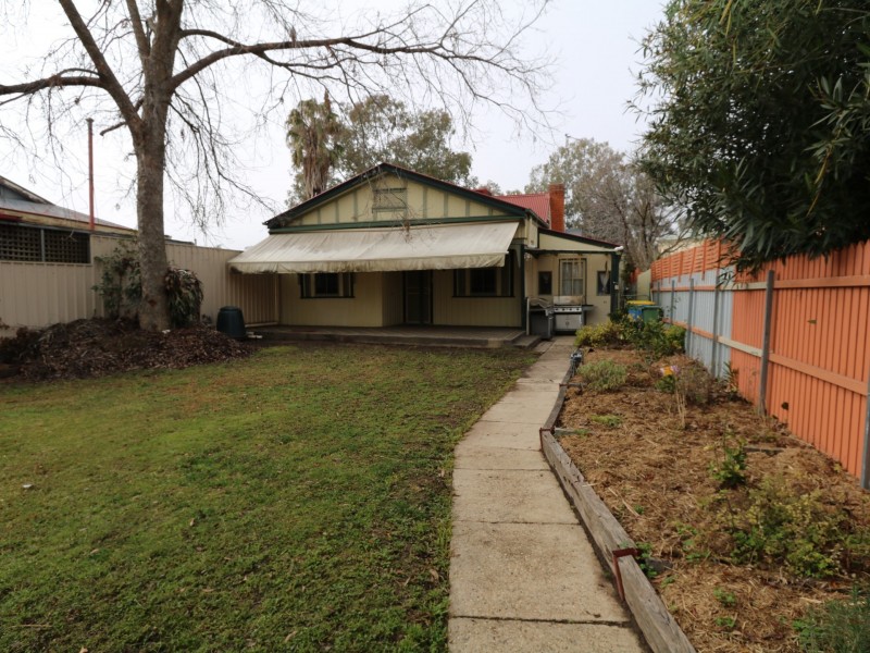 133 Docker Street, Wagga Wagga NSW 2650