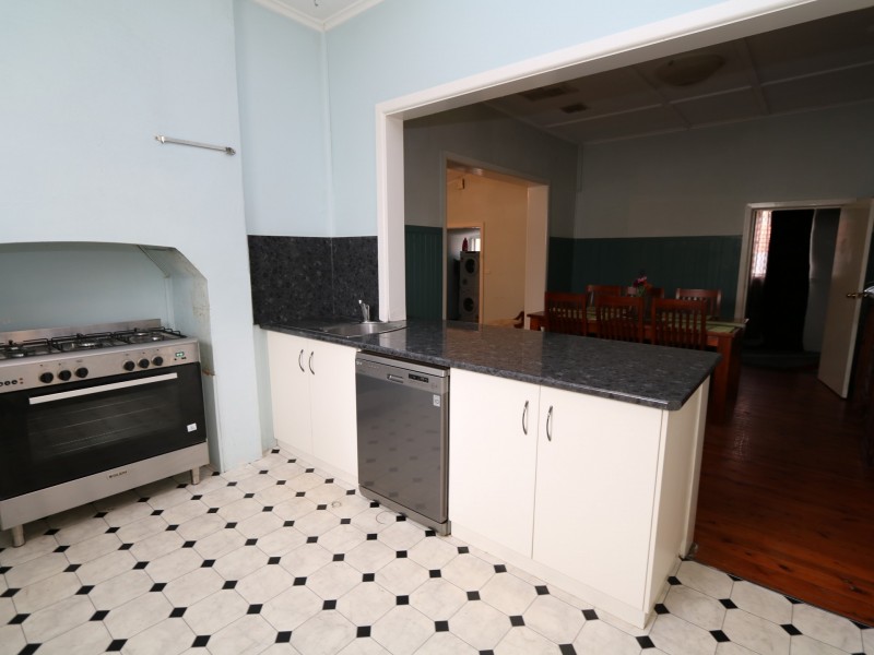 133 Docker Street, Wagga Wagga NSW 2650
